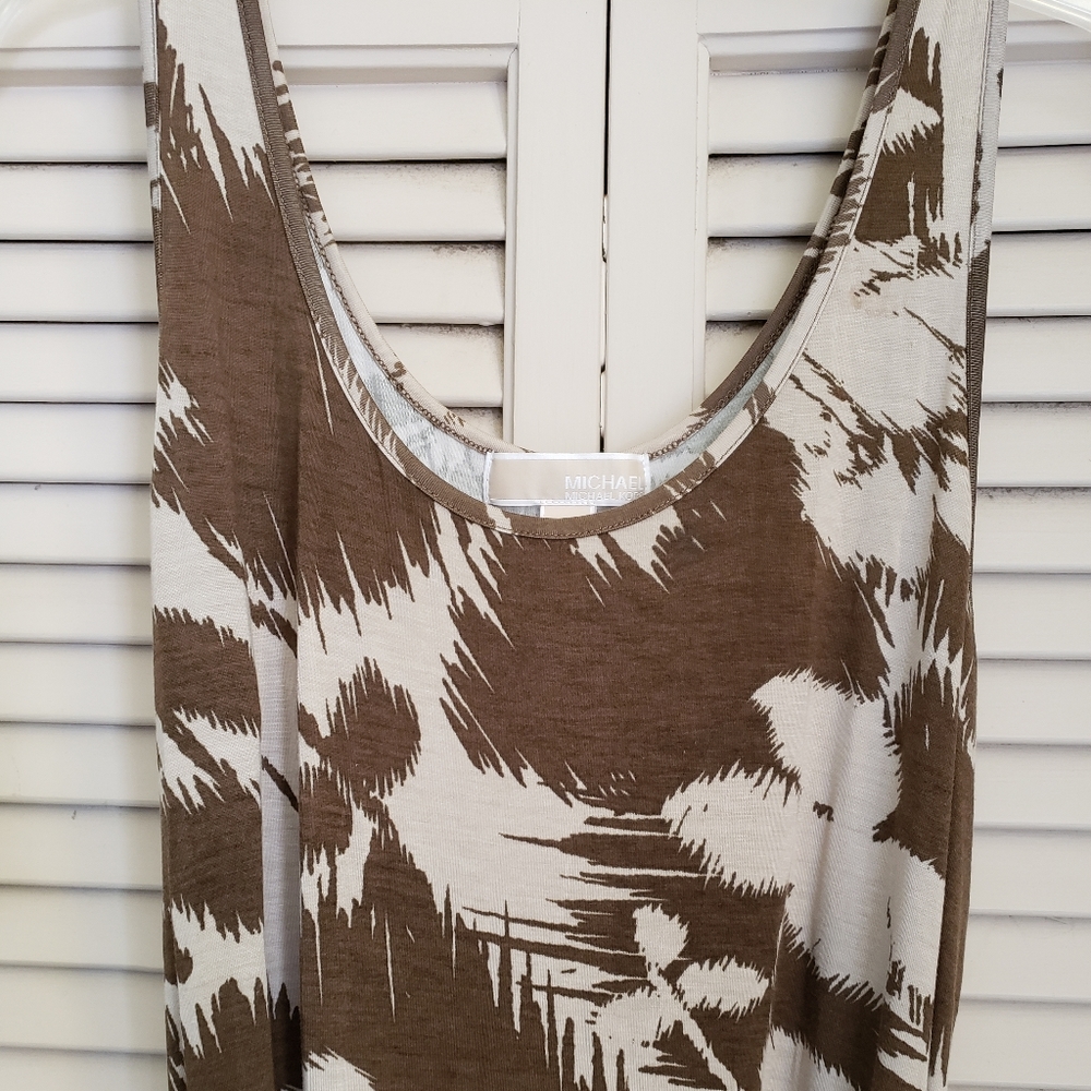 Dress - Picture 3 of 5